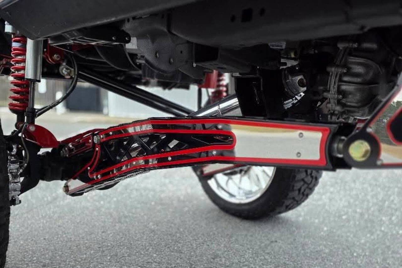 Used 2019 Ford F250 Platinum w/ Platinum Ultimate Package AWD/4WD image 13