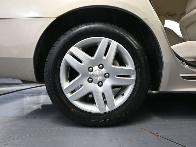 Used 2012 Chevrolet Impala LT FWD image 13