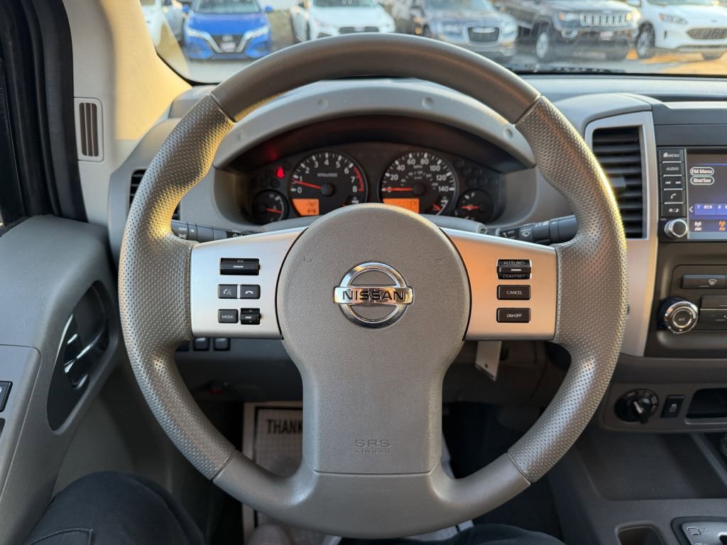 Used 2019 Nissan Frontier SV image 12