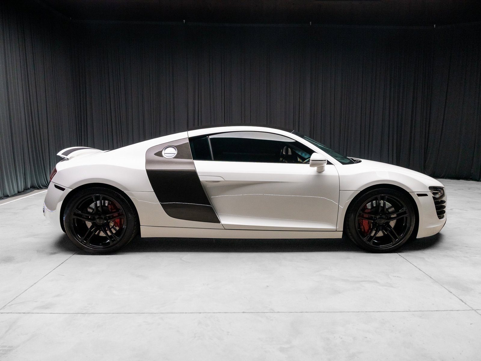 Used 2009 Audi R8 V8 image 14