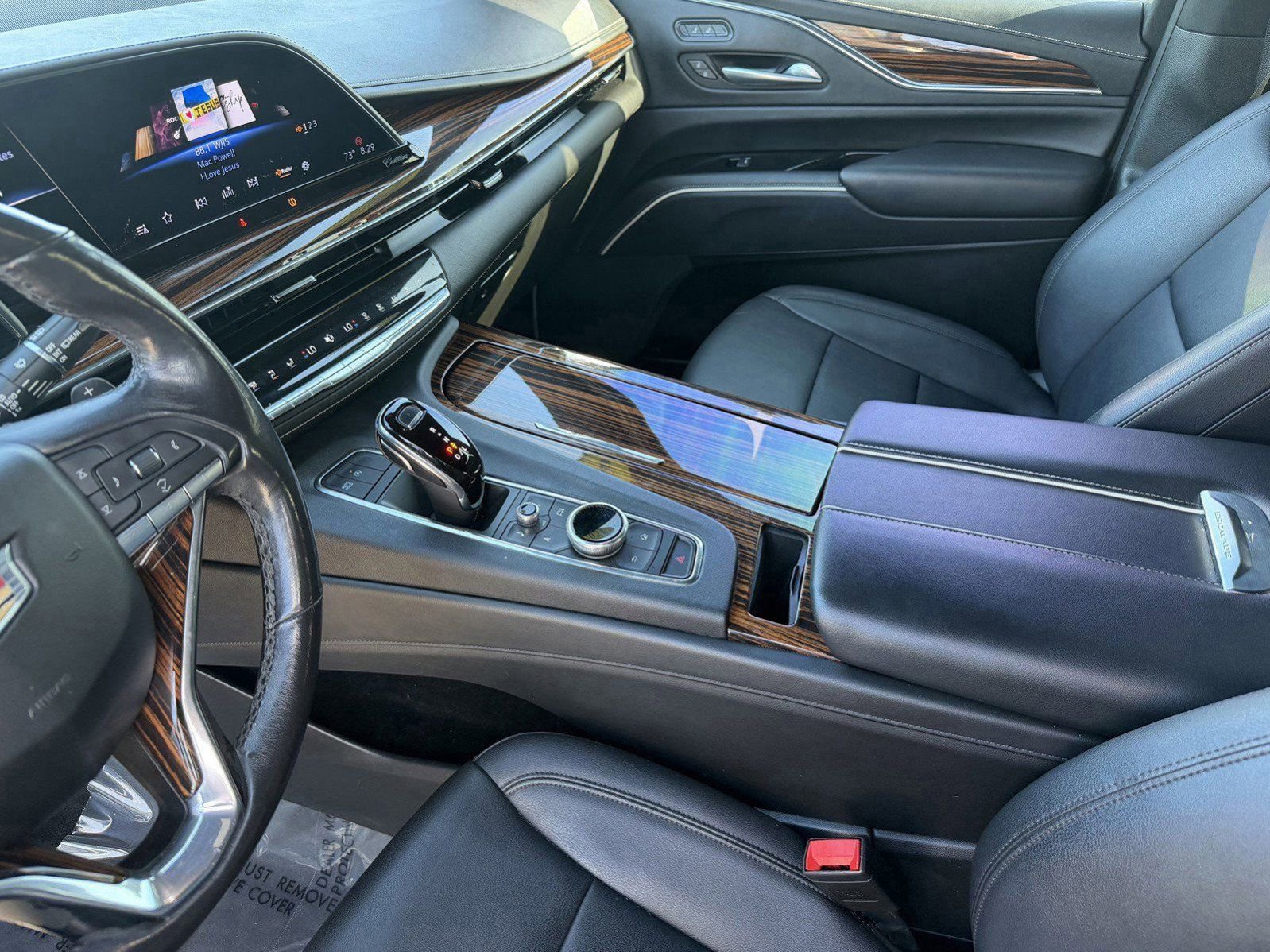 Used 2021 Cadillac Escalade Luxury image 23