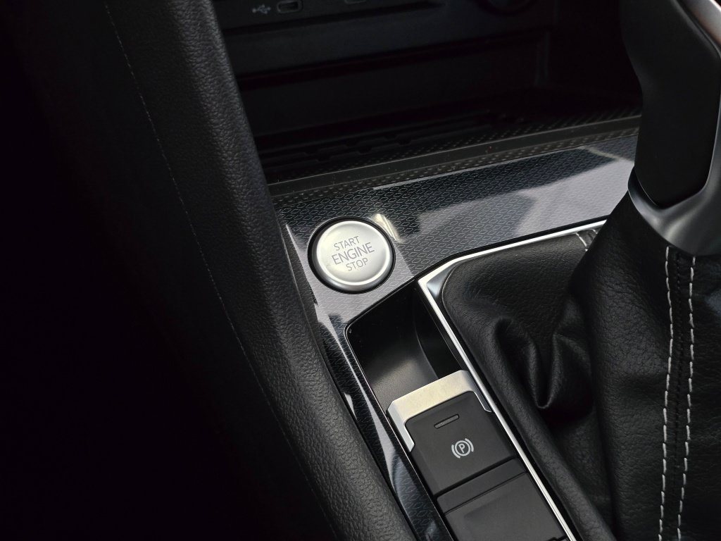 New 2026 Volkswagen Taos SEL AWD/4WD image 31