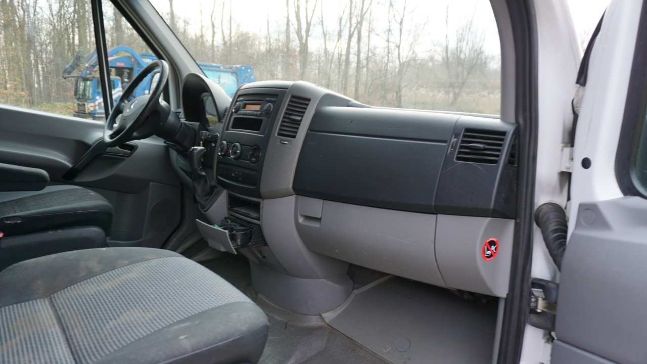 Used 2012 Mercedes-Benz Sprinter 2500 image 14