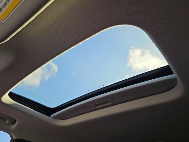 Certified 2025 Chevrolet Trax ACTIV w/ Sunroof Package FWD image 18