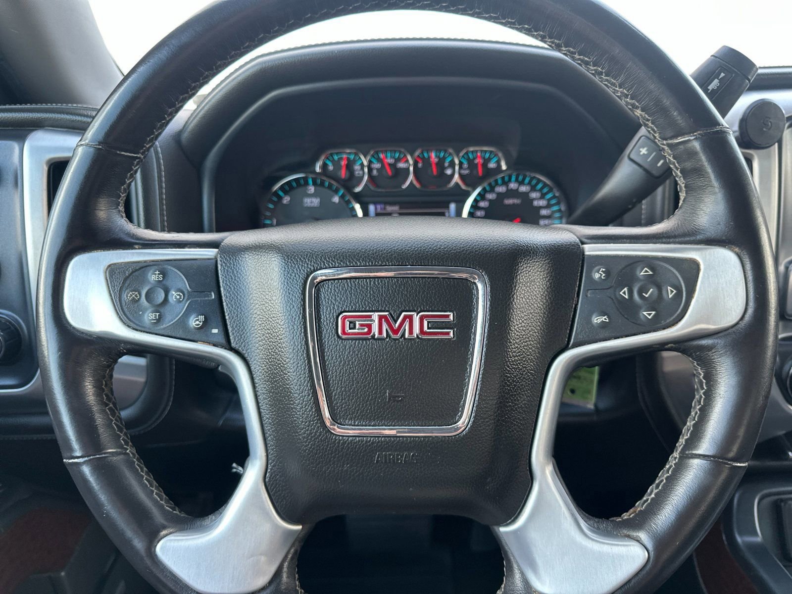 Used 2017 GMC Sierra 1500 SLT w/ SLT Premium Package AWD/4WD image 25