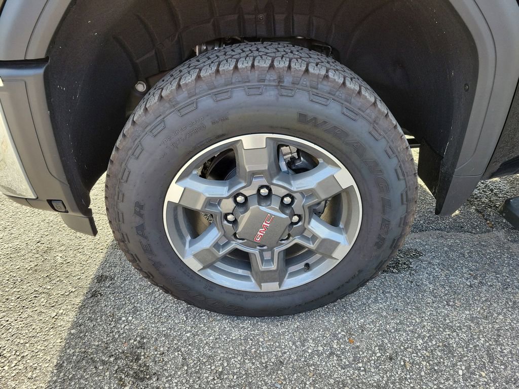 New 2025 GMC Sierra 3500 SLT w/ SLT Premium Package image 7