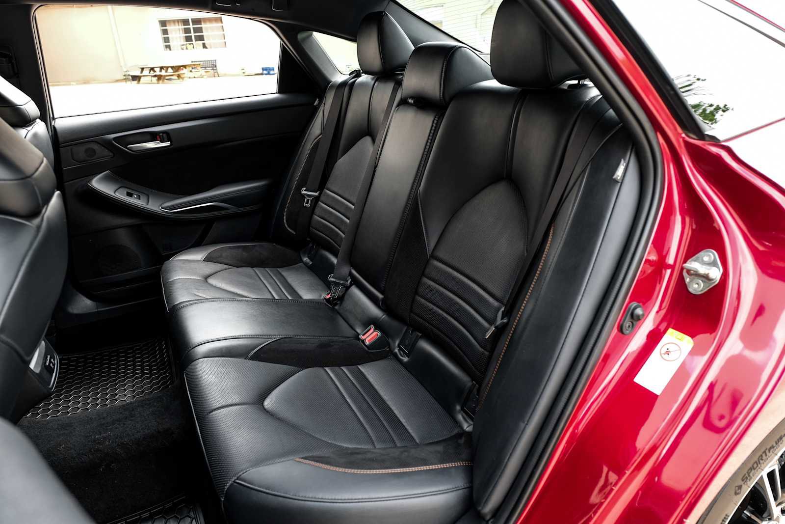 Used 2019 Toyota Avalon XSE image 39