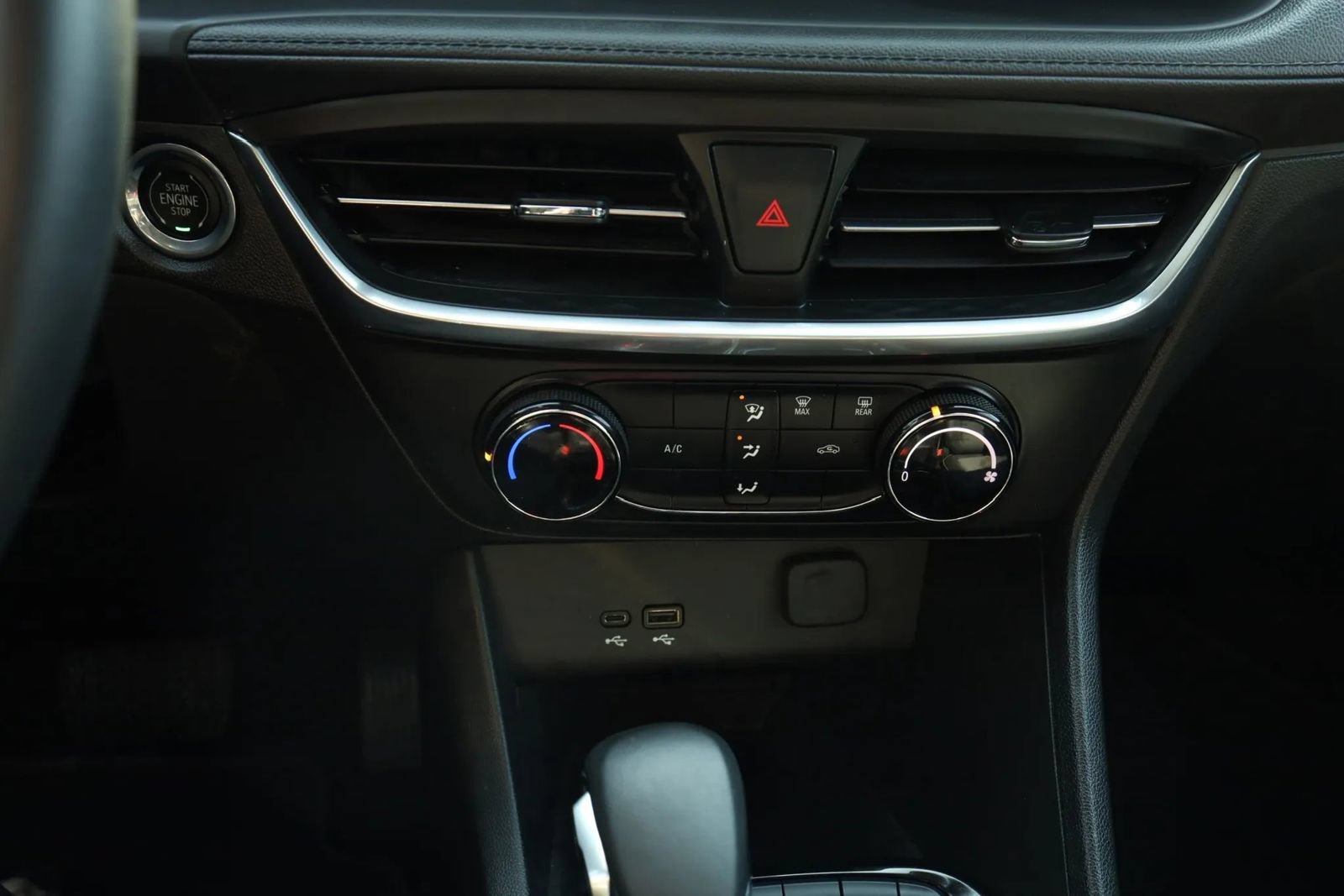 Used 2025 Buick Encore GX Preferred FWD image 24