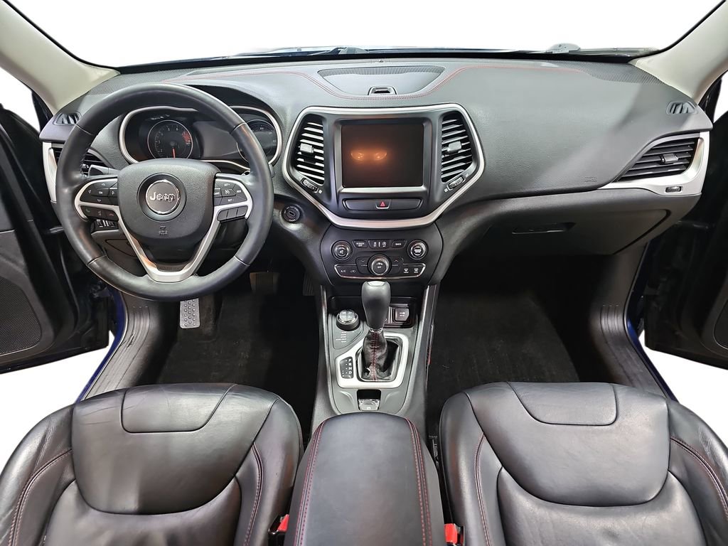 Used 2016 Jeep Cherokee Trailhawk w/ Leather Interior Group image 9