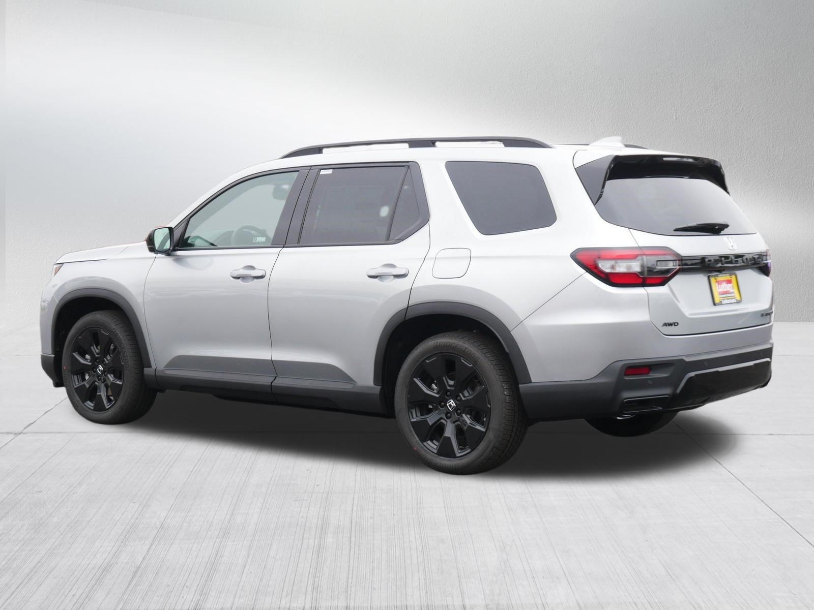 New 2026 Honda Pilot Black Edition image 5