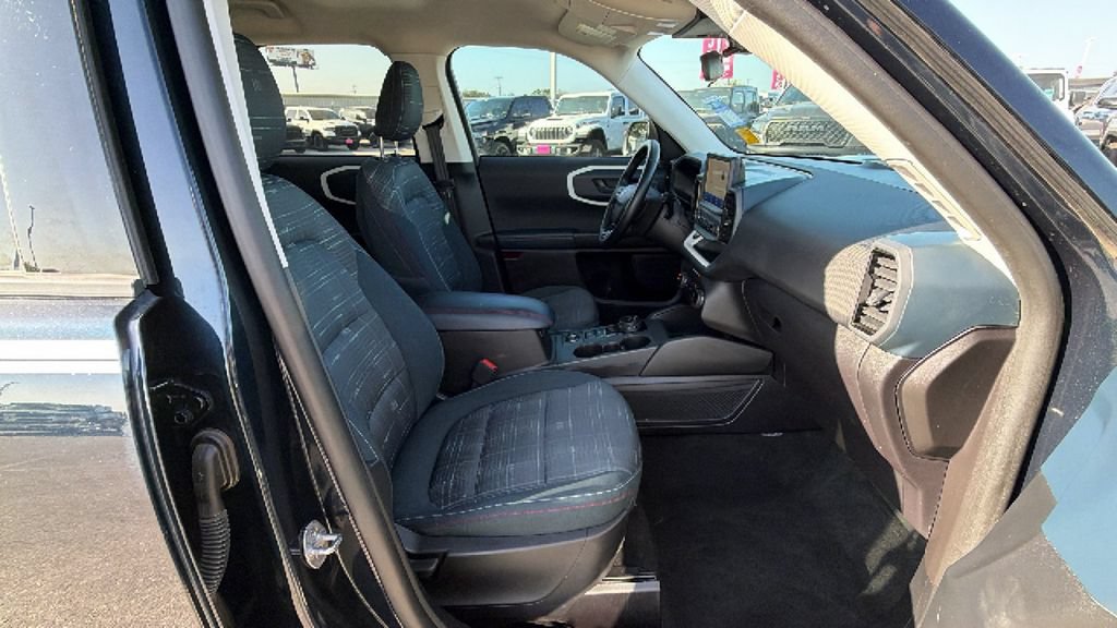 Used 2023 Ford Bronco Sport Heritage w/ Heritage Convenience Package AWD/4WD image 30