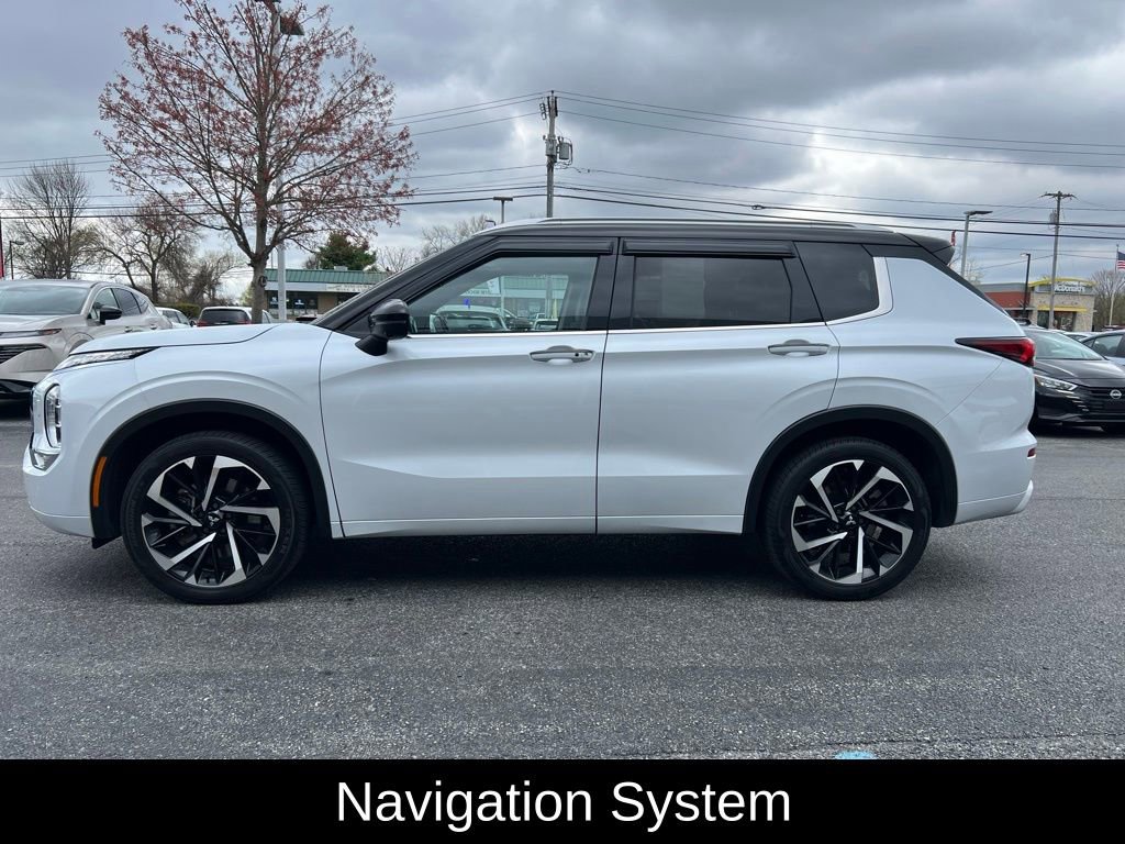Used 2024 Mitsubishi Outlander SEL AWD/4WD image 7