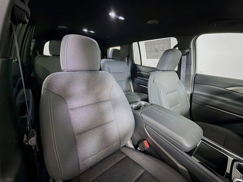 New 2026 Chevrolet Traverse LT w/ LPO, Floor Liner Package AWD/4WD image 24