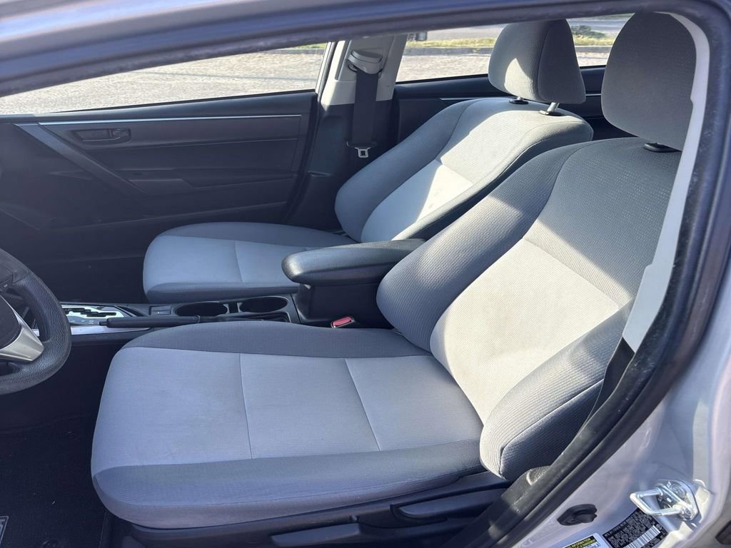 Used 2015 Toyota Corolla L FWD image 12