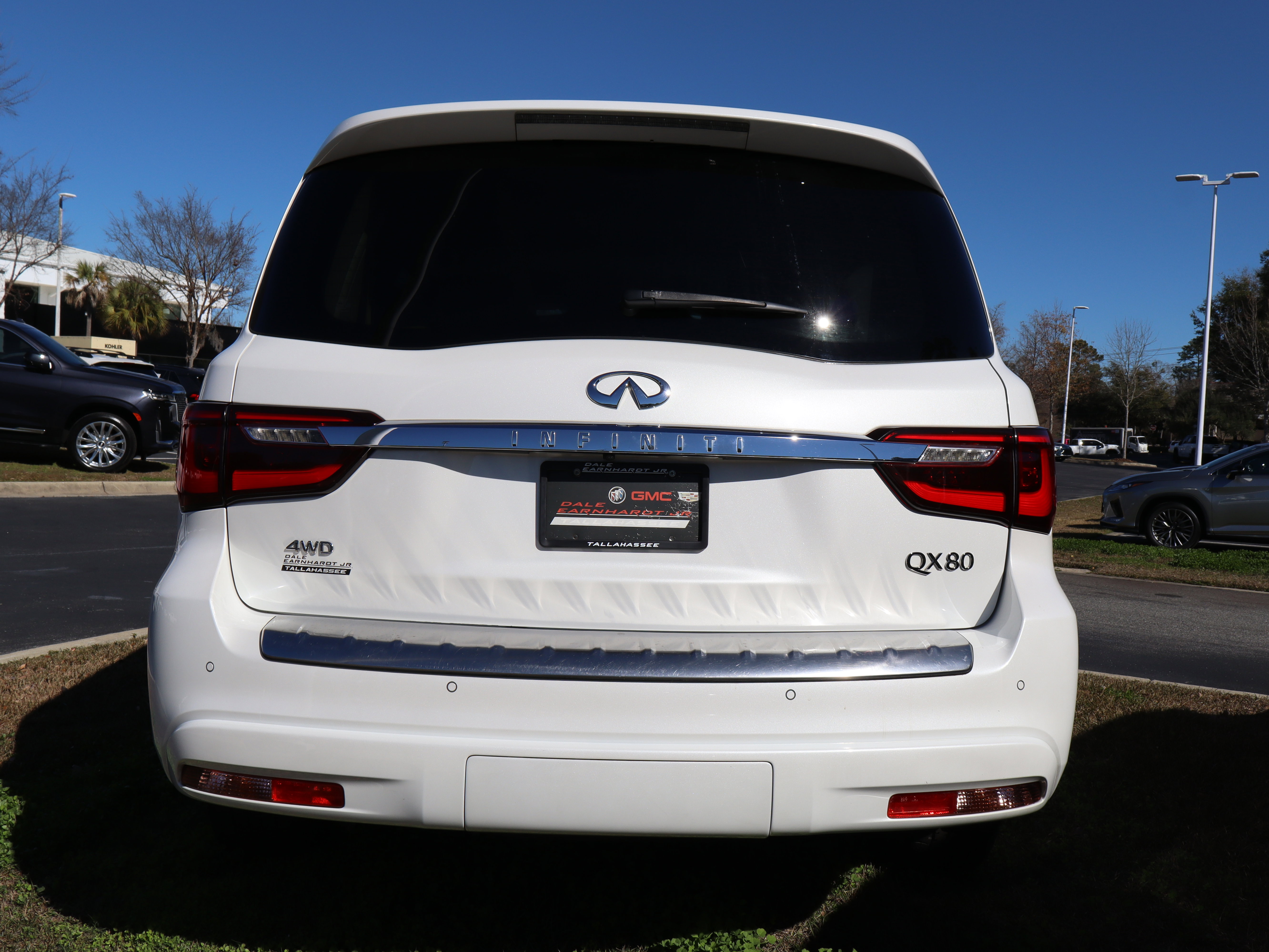 Used 2020 INFINITI QX80 Luxe w/ Proactive Package image 8