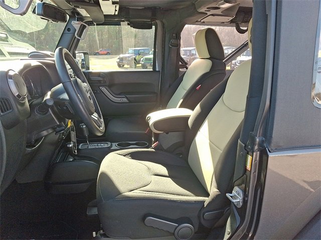 Used 2018 Jeep Wrangler Sport image 13