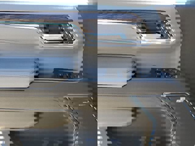 New 2026 GMC Sierra 1500 SLT w/ SLT Premium Package image 19