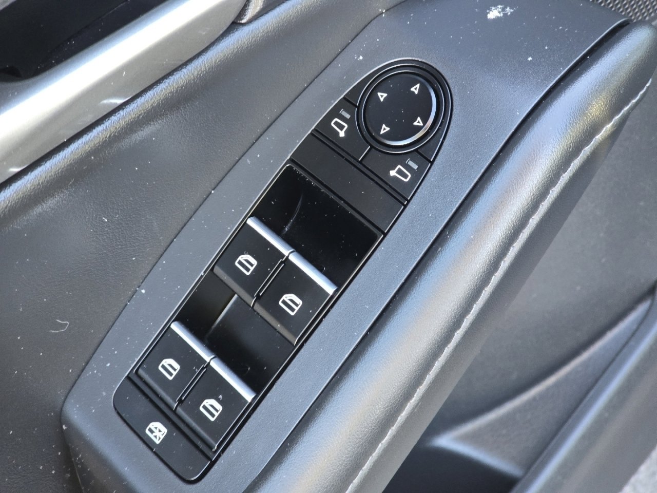 Used 2021 MAZDA CX-30 AWD 2.5 S w/ Select Package image 24