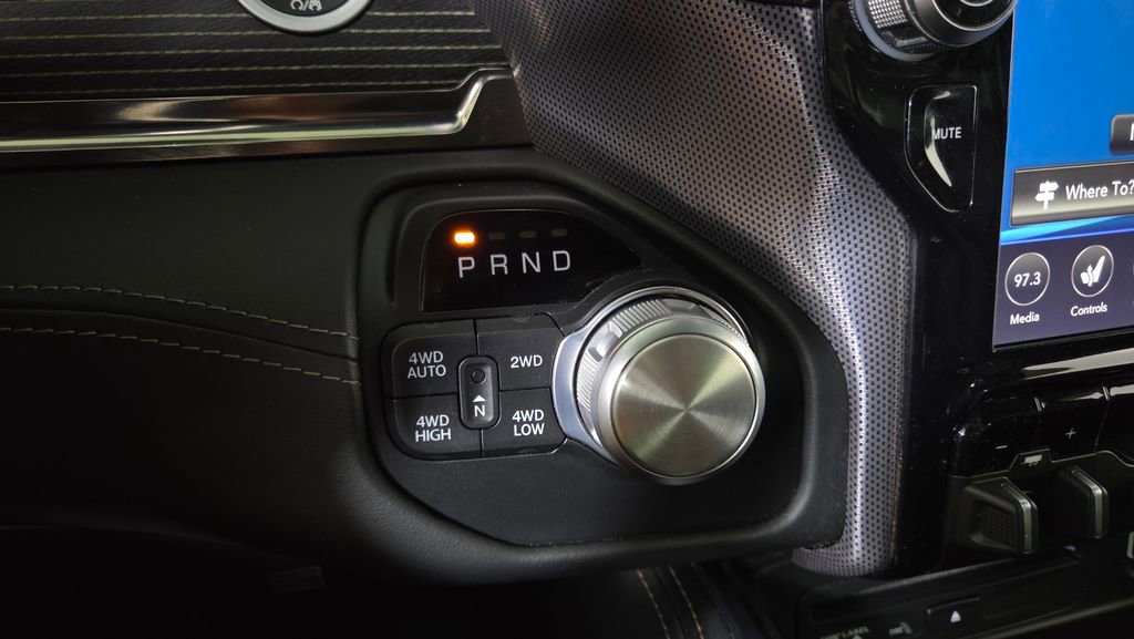 Used 2019 RAM 1500 Limited w/ Advanced Safety Group AWD/4WD image 21