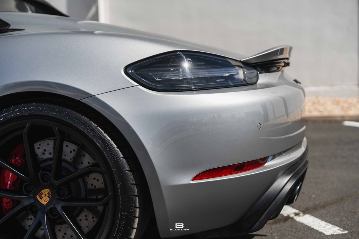 Used 2021 Porsche 718 Boxster Spyder RWD image 12