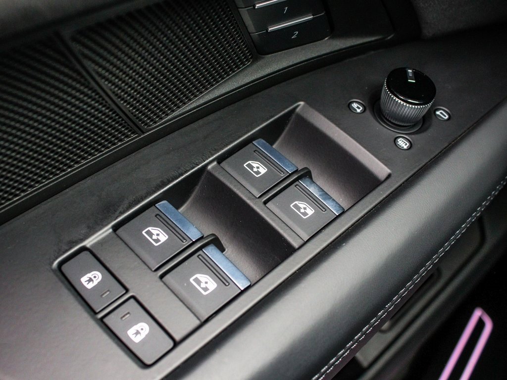 Used 2022 Audi e-tron GT Prestige w/ Prestige Package image 10