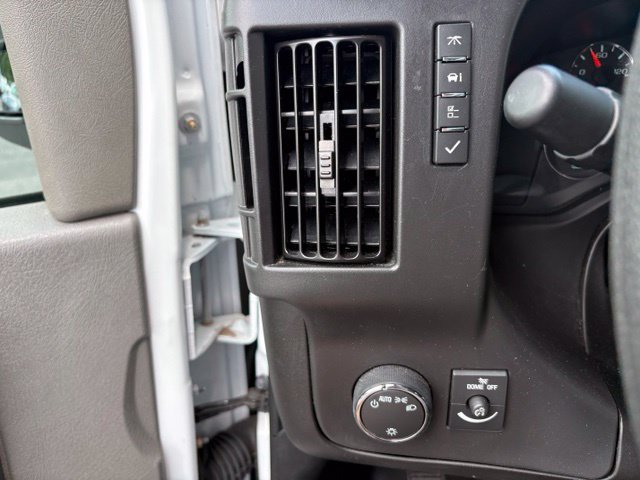 Used 2025 Chevrolet Express 2500 w/ Driver Convenience Package RWD image 31