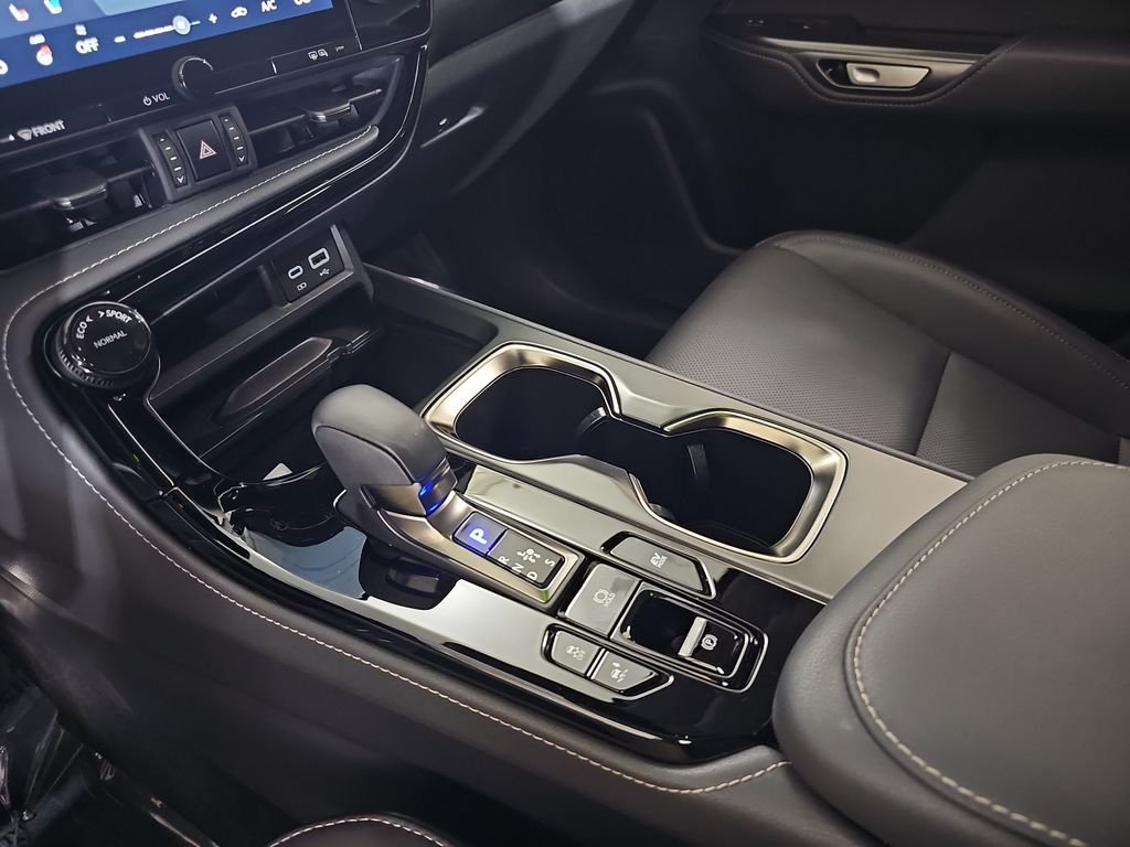 Used 2025 Lexus NX 350h AWD w/ Accessory Package (2T) image 27