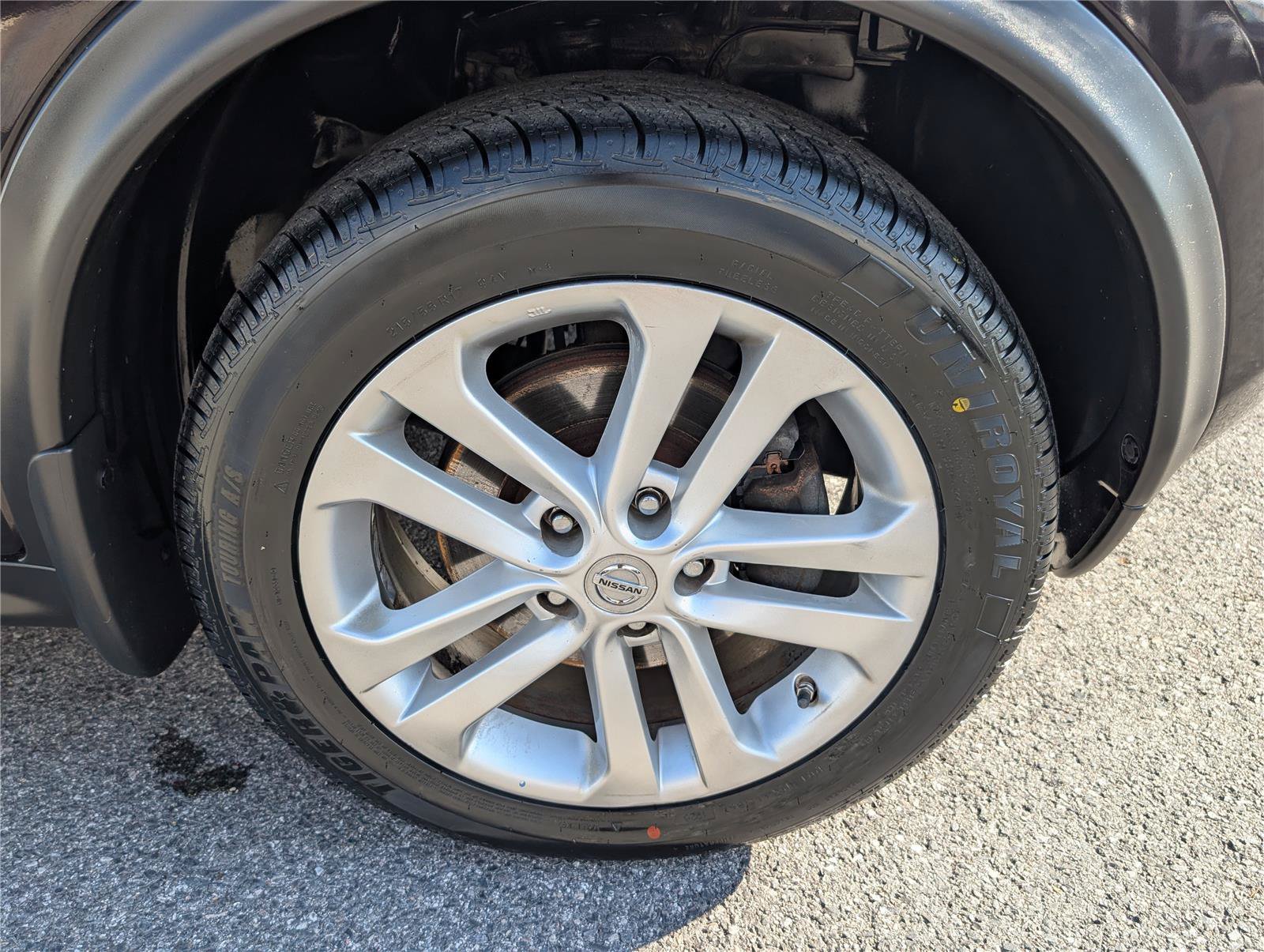 Used 2014 Nissan Juke SV AWD/4WD image 9