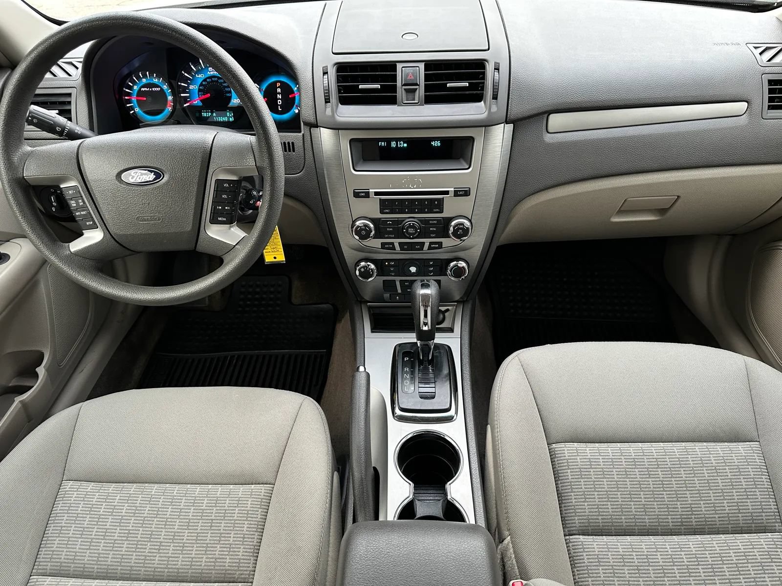 Used 2010 Ford Fusion SE FWD image 23