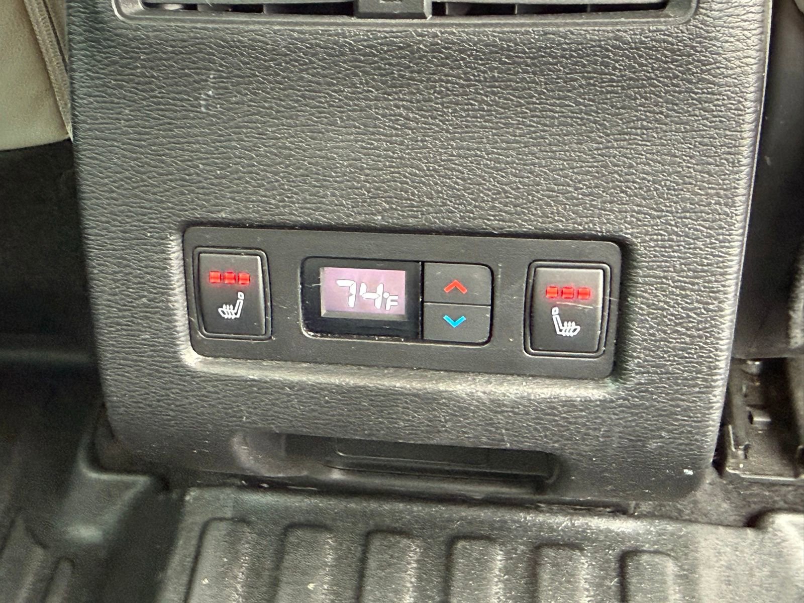 Used 2023 Mitsubishi Outlander SEL image 16