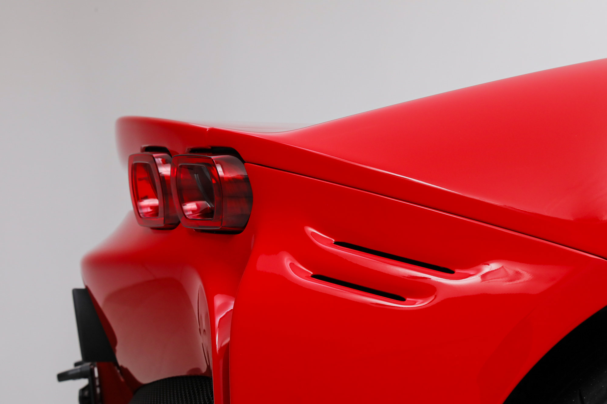 Certified 2025 Ferrari SF90 Spider AWD/4WD image 26