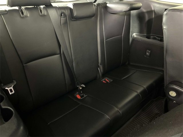 Used 2022 Toyota Highlander XLE image 13