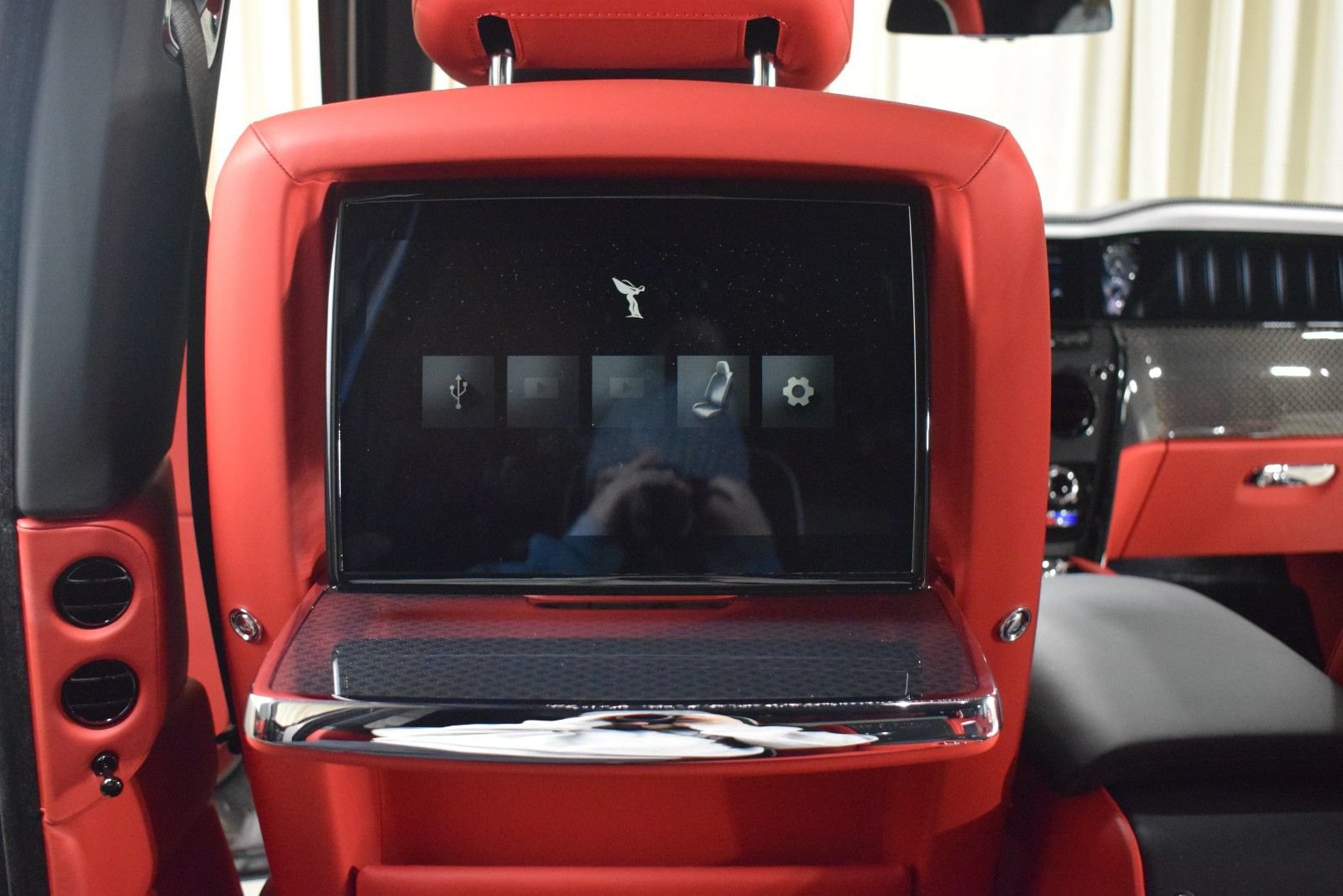 New 2026 Rolls-Royce Cullinan Black Badge AWD/4WD image 22