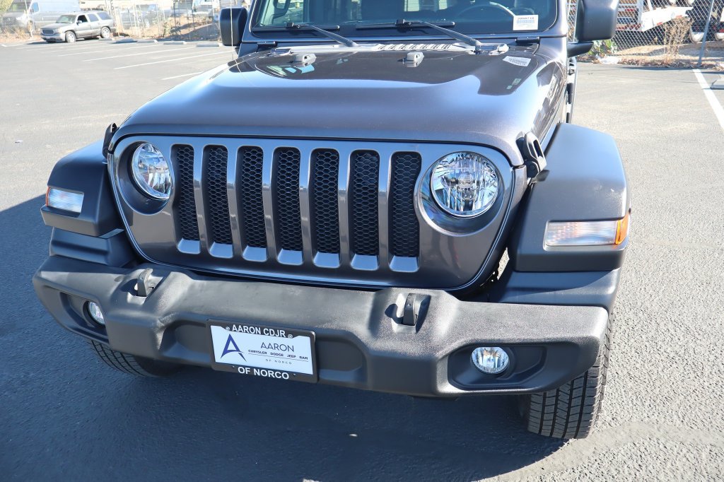 Used 2021 Jeep Wrangler Unlimited Sport AWD/4WD image 9