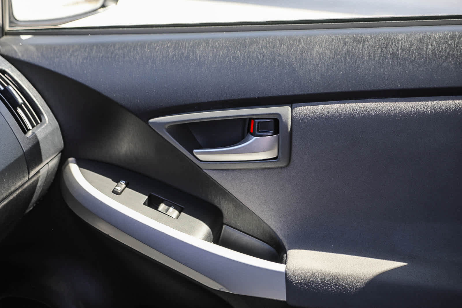 Used 2013 Toyota Prius Three w/ Solar Roof Pkg FWD image 21