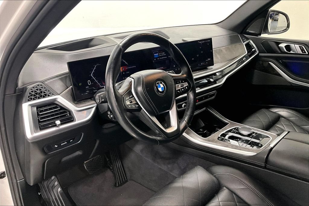 Used 2024 BMW X5 xDrive40i AWD/4WD image 13