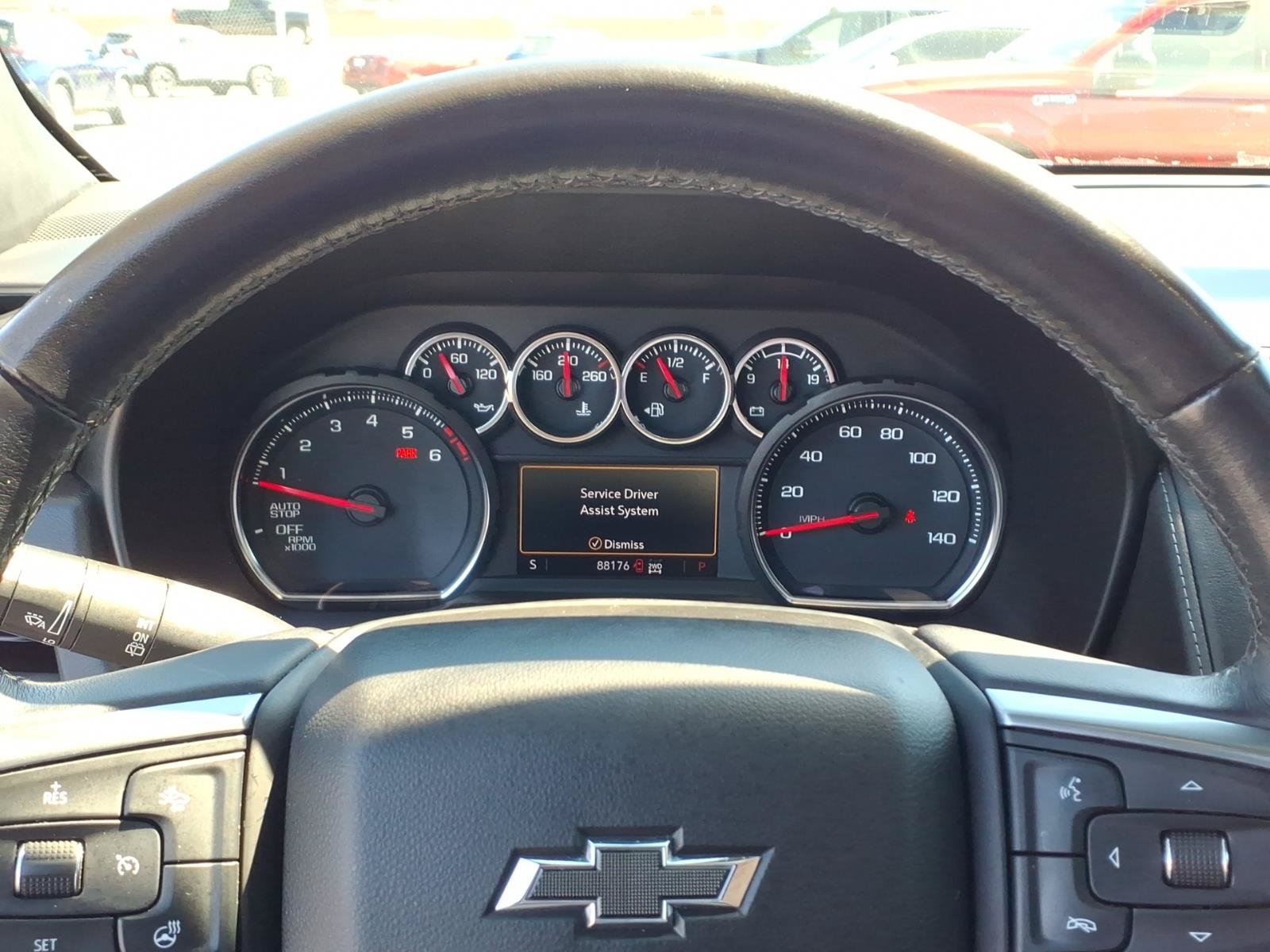 Used 2021 Chevrolet Tahoe Z71 w/ Luxury Package AWD/4WD image 18