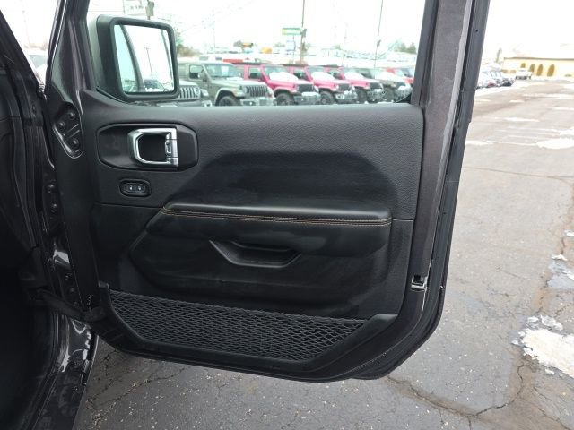 Used 2025 Jeep Wrangler Unlimited Sahara w/ Safety Group image 35