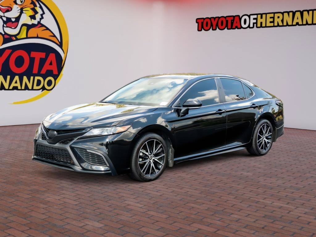 Used 2024 Toyota Camry SE