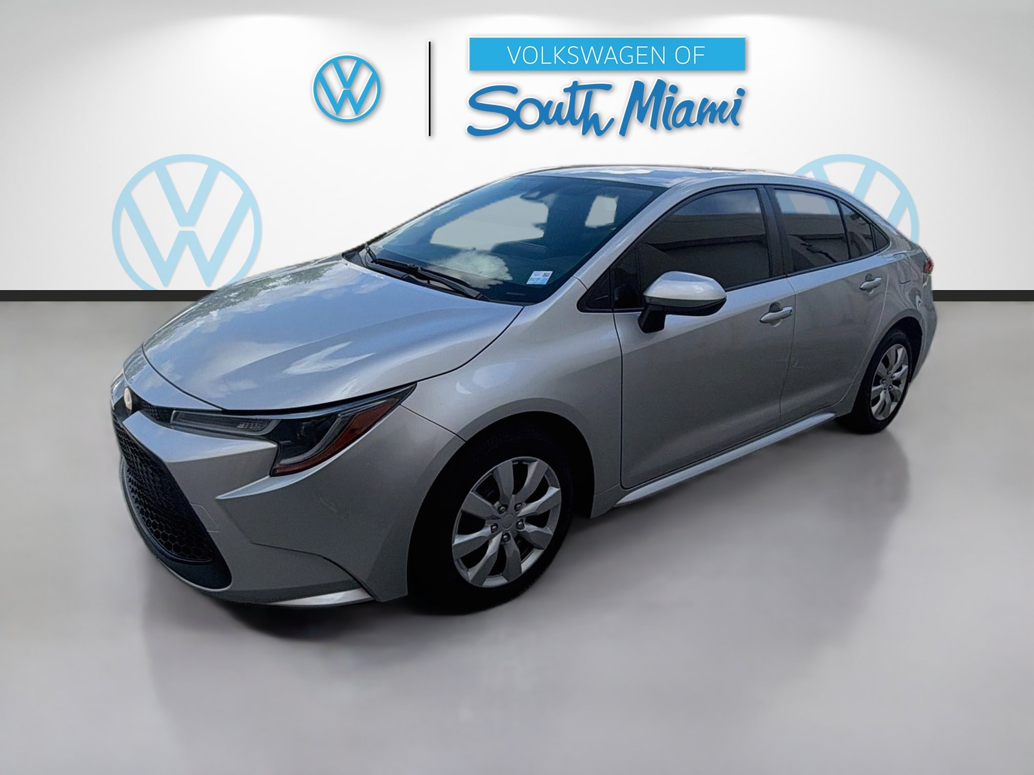 Used 2022 Toyota Corolla LE FWD image 3