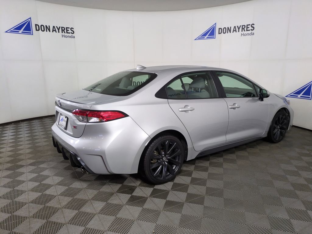 Used 2024 Toyota Corolla SE image 7