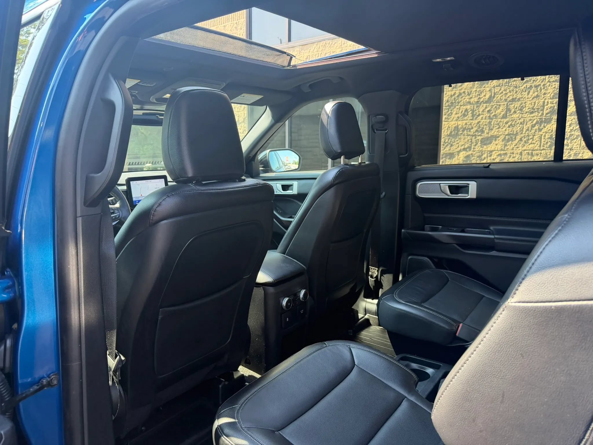 Used 2020 Ford Explorer Limited AWD/4WD image 30