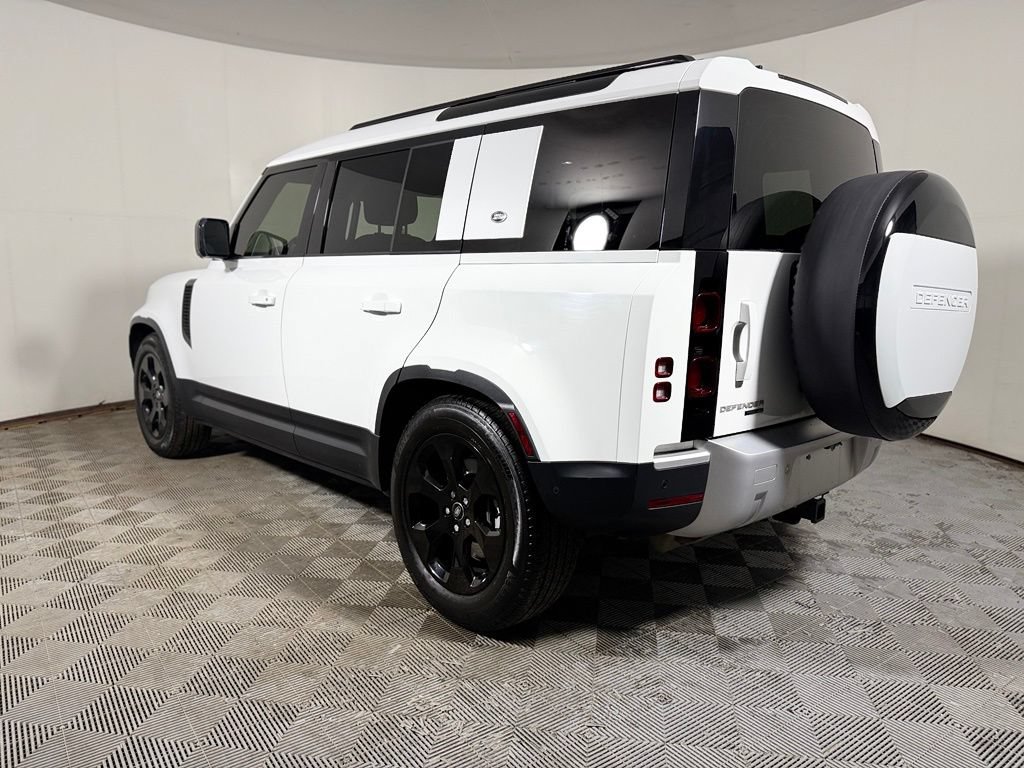 Used 2020 Land Rover Defender 110 HSE AWD/4WD image 4