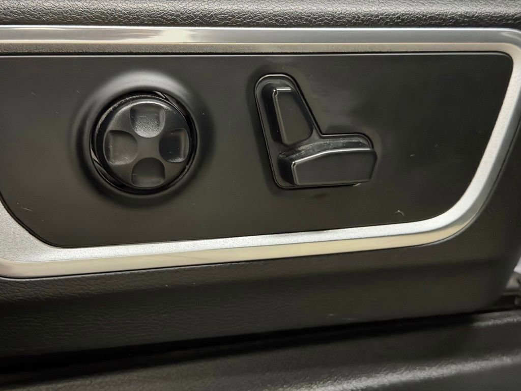 Used 2021 RAM 1500 Laramie w/ Advanced Safety Group image 28