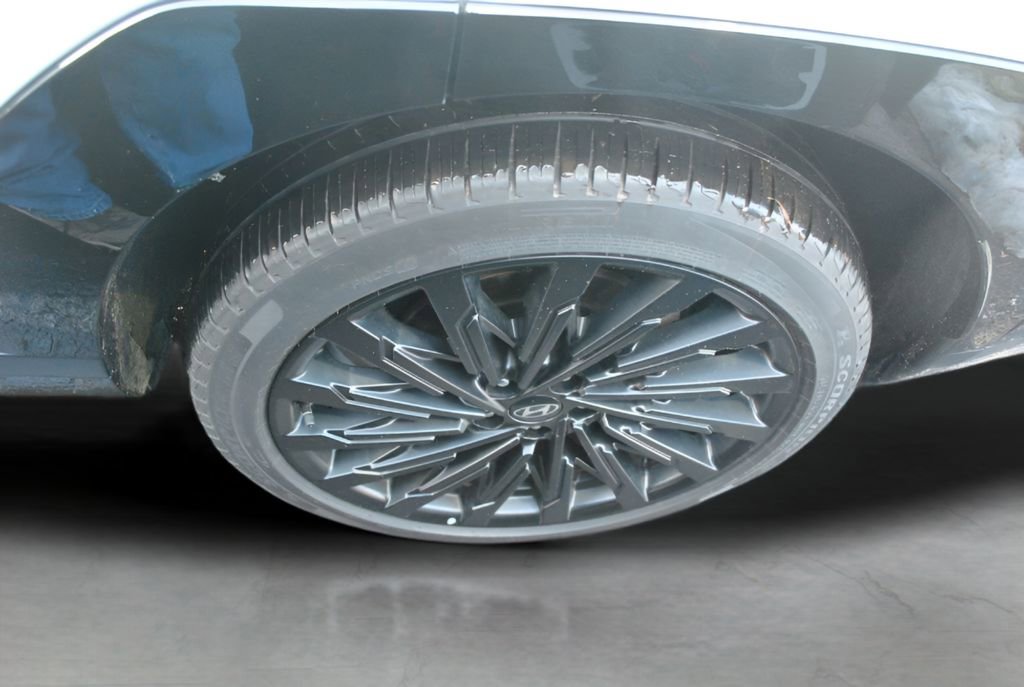 Used 2024 Hyundai Santa Fe Calligraphy image 28