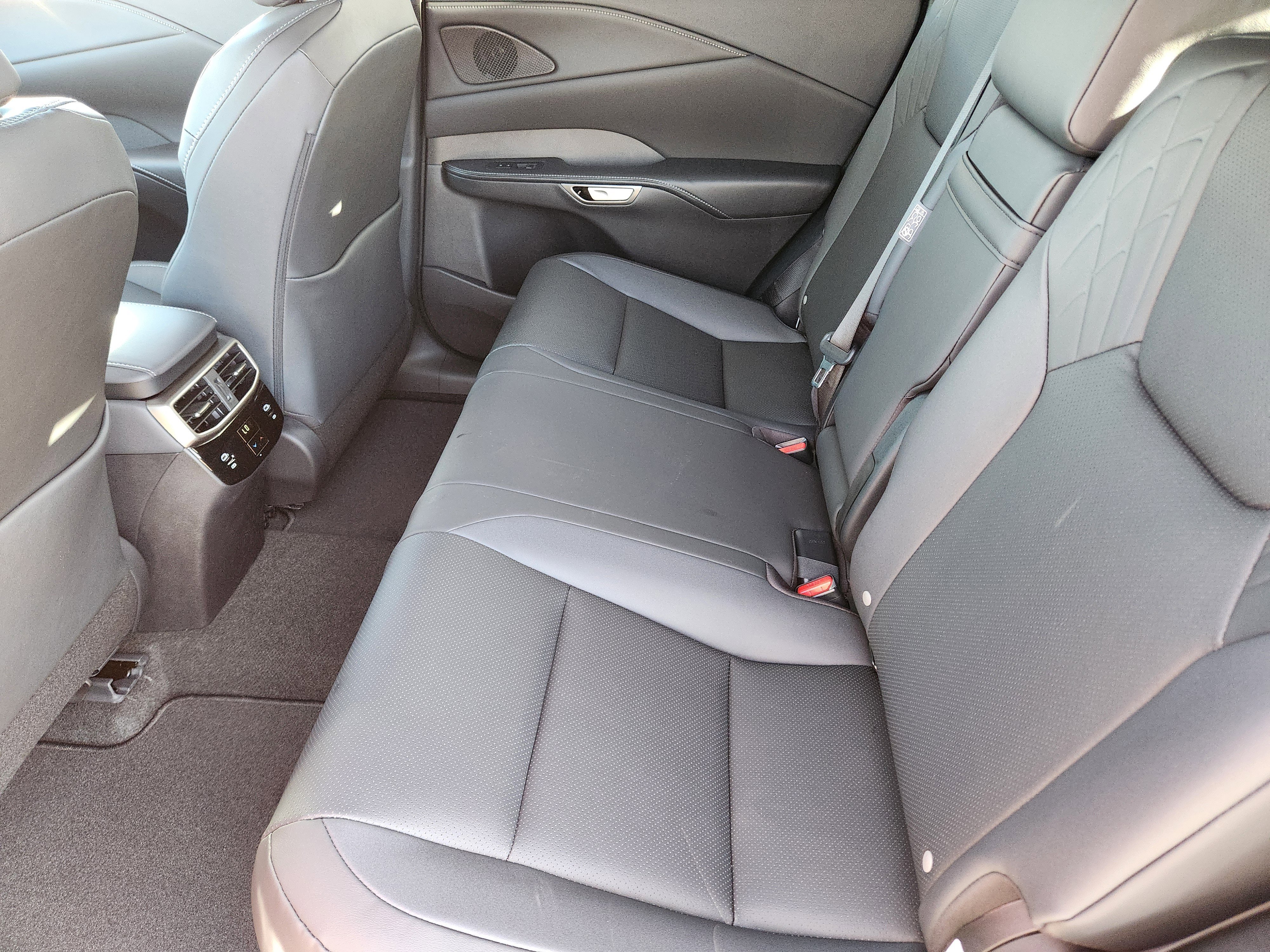New 2026 Lexus RX 350h AWD/4WD image 21