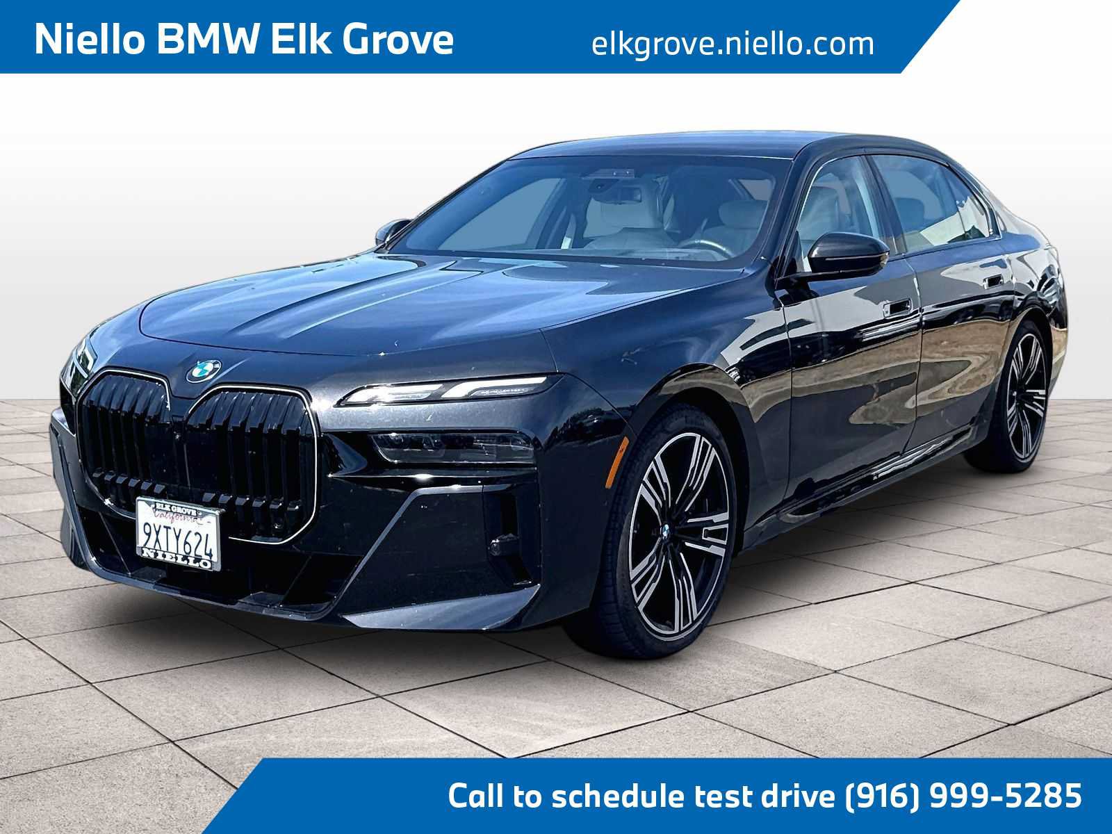 Used 2025 BMW 760i xDrive AWD/4WD image 1