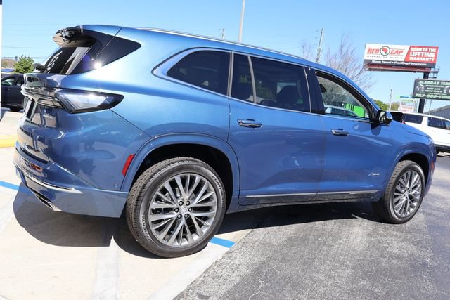 New 2026 Buick Enclave Avenir w/ Super Cruise Package FWD image 8