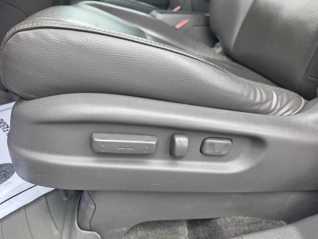 Used 2012 Honda Odyssey Touring image 10