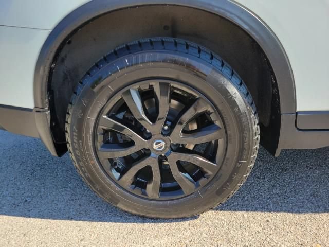 Used 2020 Nissan Rogue S FWD image 5